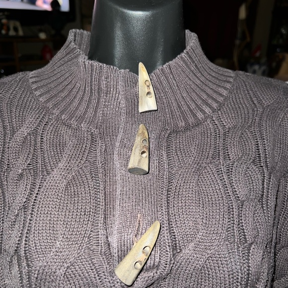 Orvis Cable Knit Toggle Sweater - Picture 2 of 7
